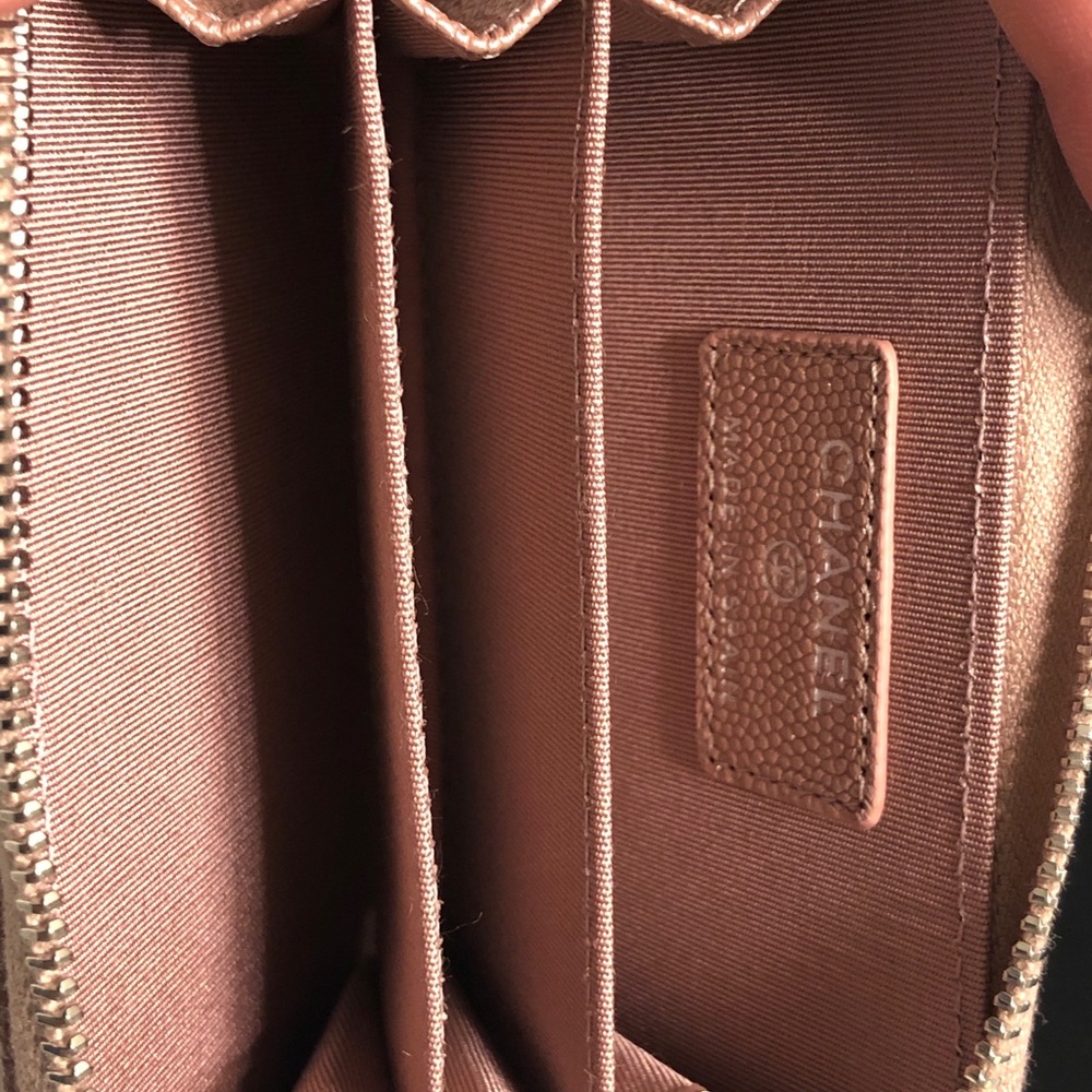 Chanel Iridescent Rose Gold Zip Wallet Card Holder - Picture 10 of 13